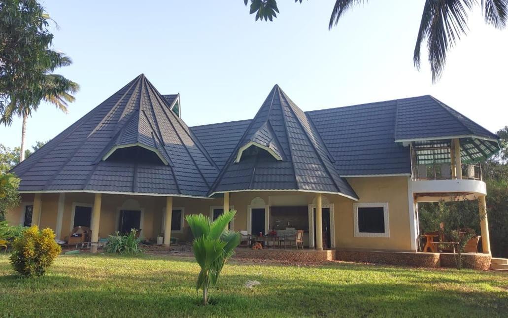 Diani Beach-Villa Kirsch Galu Buitenkant foto