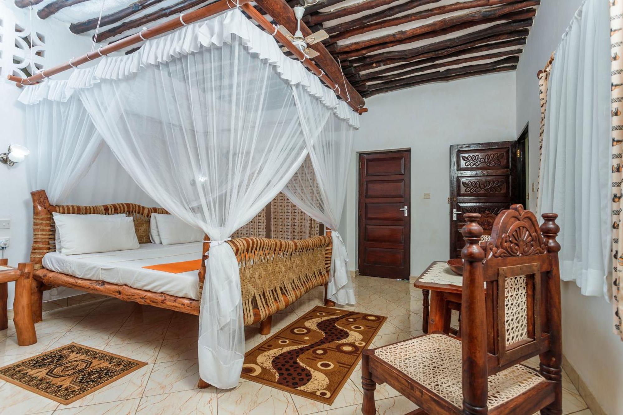 Diani Beach-Villa Kirsch Galu Buitenkant foto
