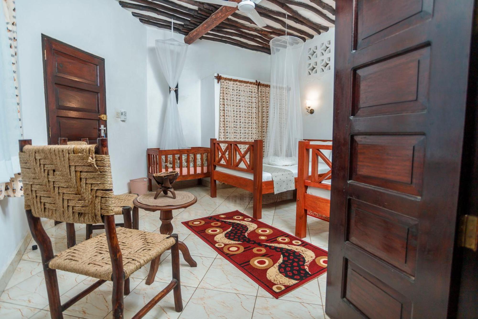 Diani Beach-Villa Kirsch Galu Buitenkant foto